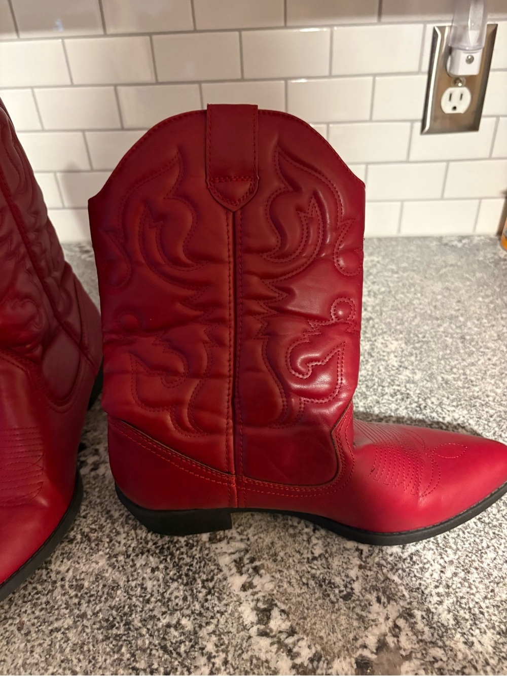 Red Rampage Cowboy Boots - Picture 4 of 9